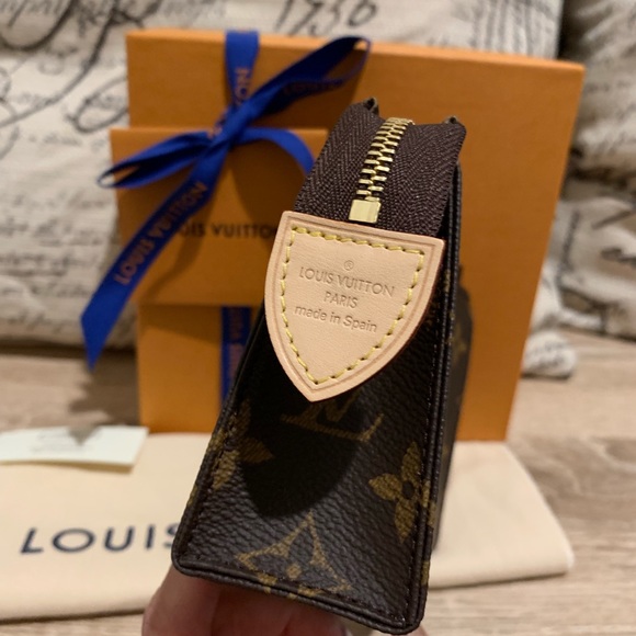🚫SOLD Louis Vuitton Toiletry 15 - NEW - Picture 3 of 6